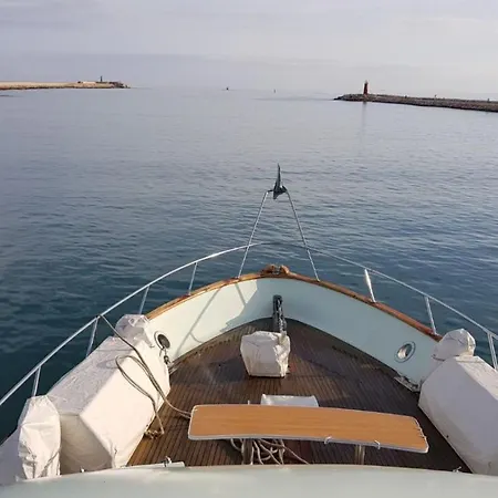 Sea Suites - Boat *