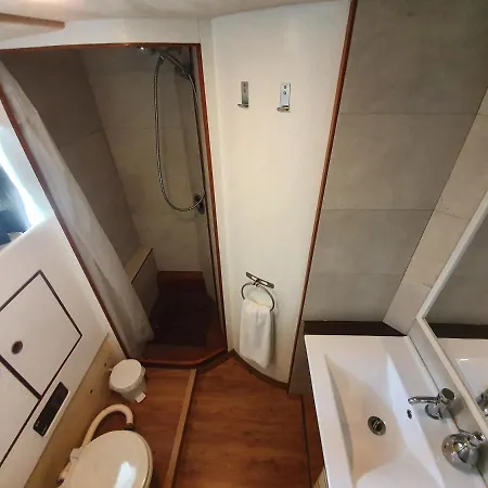 Sea Suites - Boat Lissabon